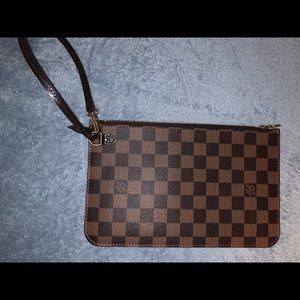 SOLD NEVERFULL LV pochette authentic